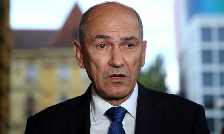 Slovenska oporba traži Janšino odstupanje nakon poraza na referendumu