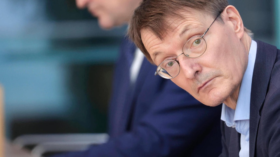 U Njemačkoj pokrenuta istraga protiv 12 osoba koje su planirale otmicu ministra zdravlja