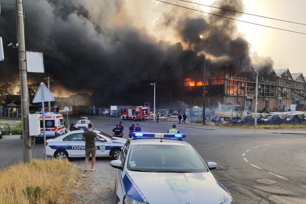 Požar u magacinu u Luci Beograd