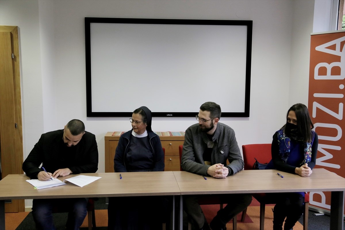 Udruženje Pomozi.ba otvorilo "Kuću dobra": Mjesto susreta svih koji mogu da učine nešto za dobrobit bh. građana