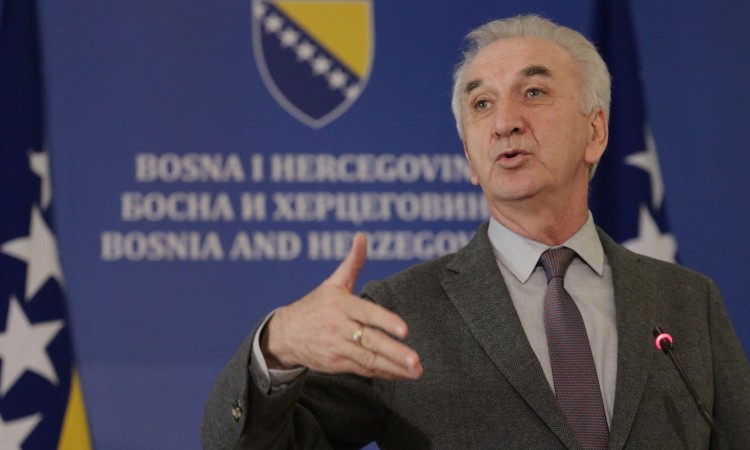 Šarović: Apsurdno je bez dogovora zakazivati sjednice Predstavničkog doma
