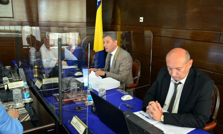 Epidemiološke mjere u FBiH produžene za još 14 dana