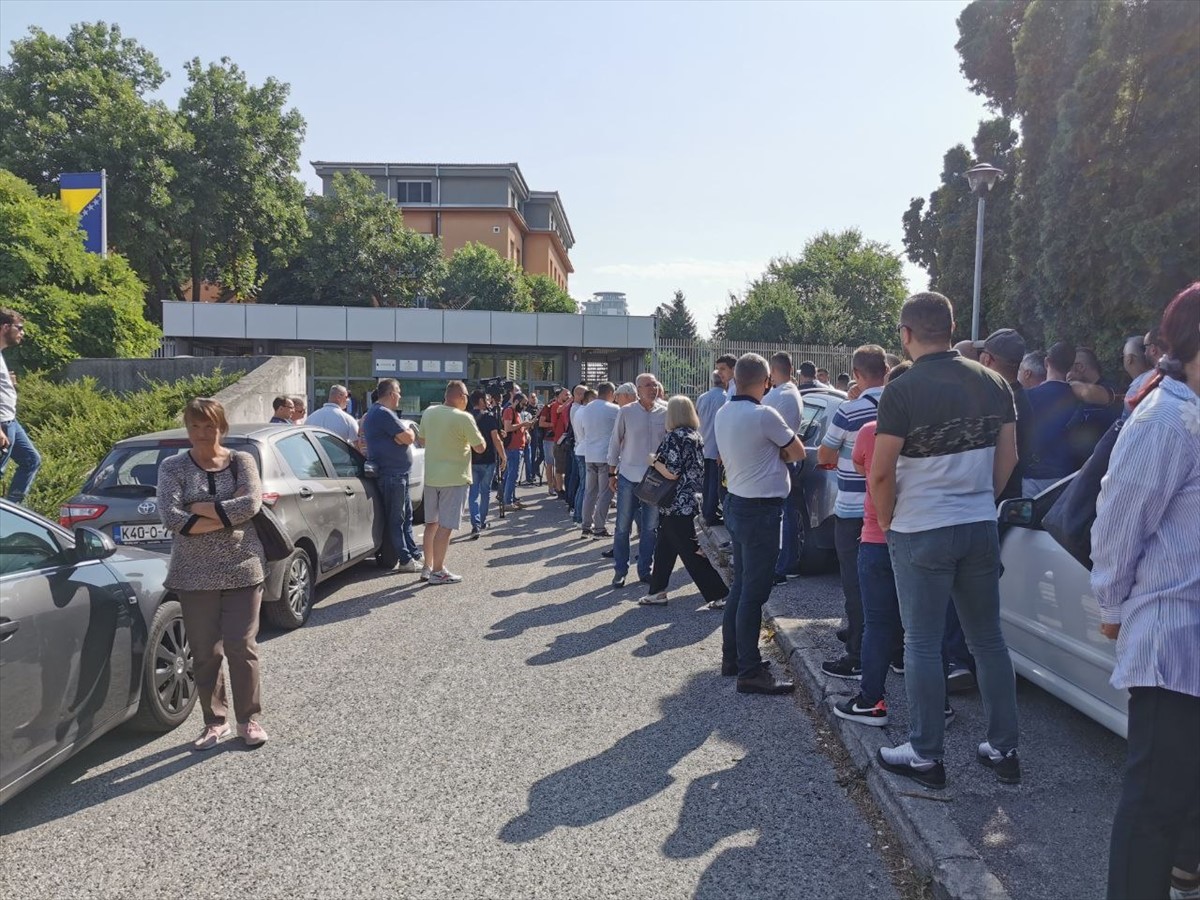 U Sarajevu i Mostaru protest zbog hapšenja Osmana Mehmedagića