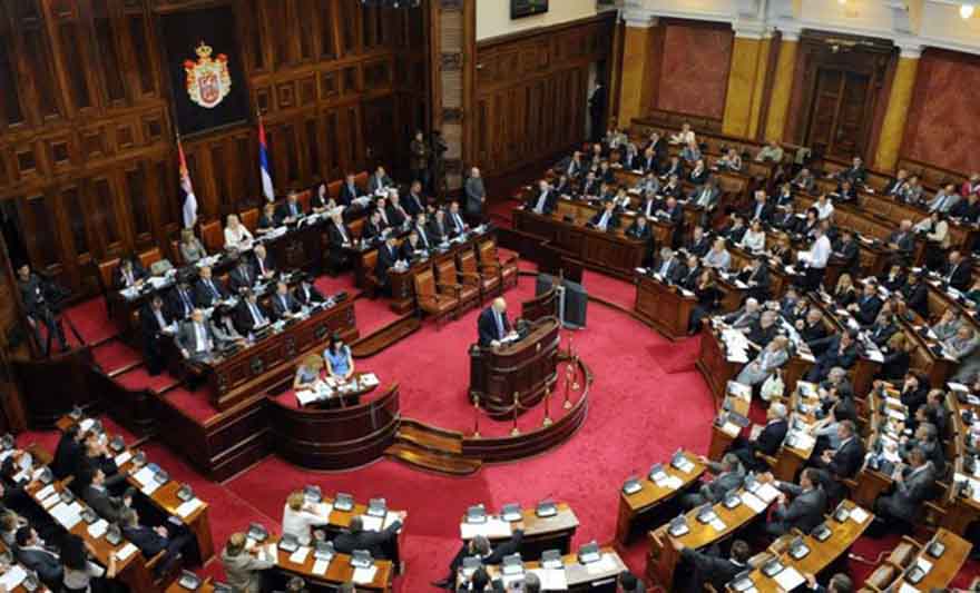 Skupština Srbije o ćirilici: Hvalospjevi o predsjedniku Vučiću