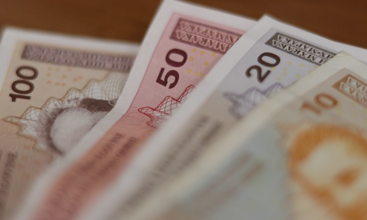Prosječna neto plaća u FBiH u augustu 1.000 KM, a bruto plaća 1.548 KM