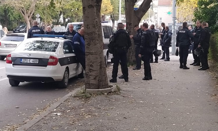 Huliganski obračun u Mostaru: Mladić i dalje u teškom stanju, istraga u toku