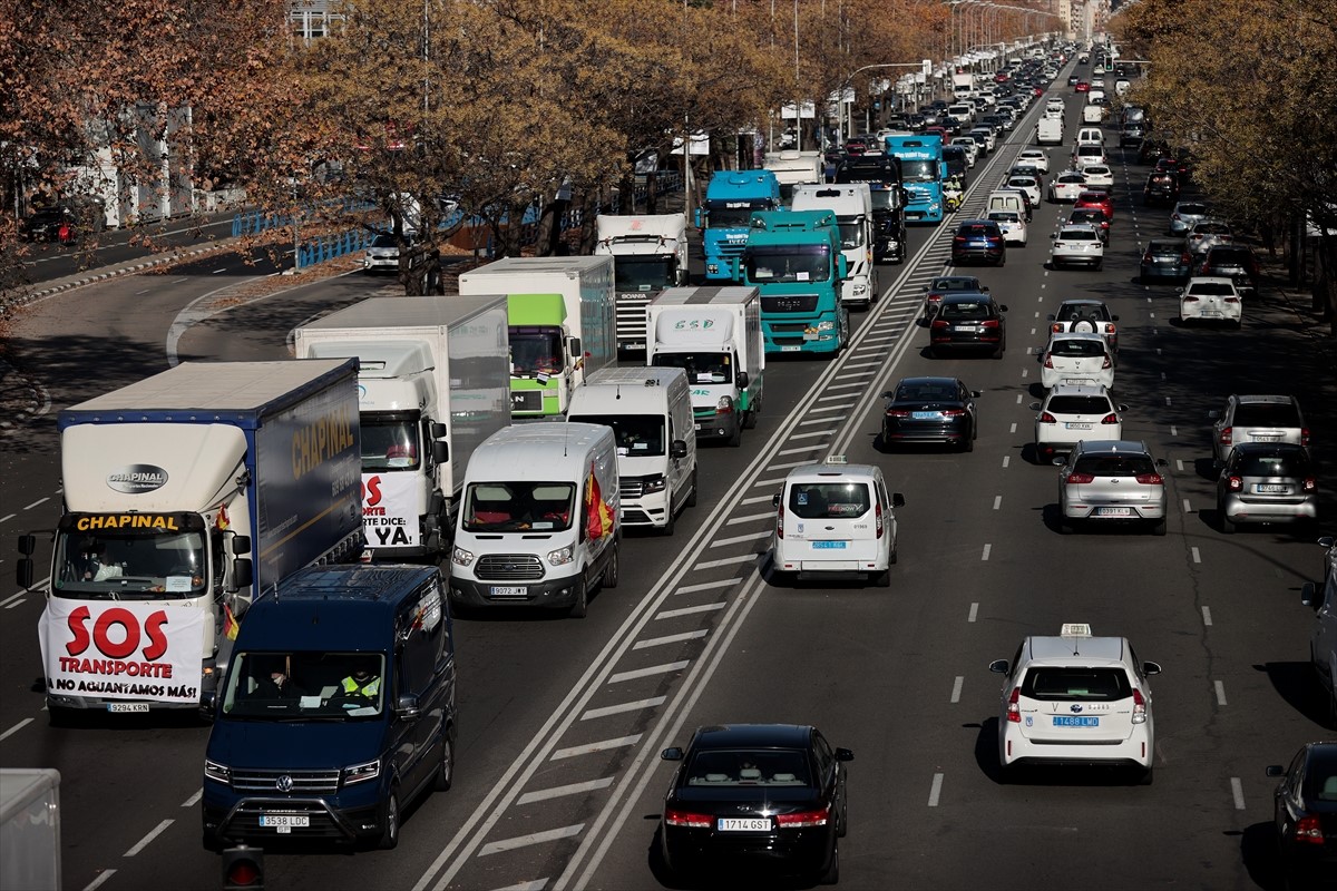 Vozači kamiona u Španiji protestovali zbog poskupljenja goriva