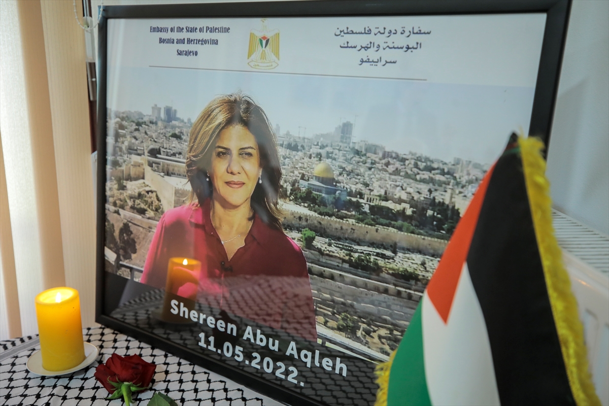 U palestinskoj ambasadi otvorena knjiga žalosti za ubijenu novinarku Shireen Abu Akleh