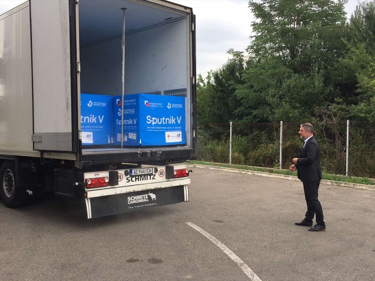 U RS stiglo 25.000 drugih doza ruskih vakcina Sputnik V