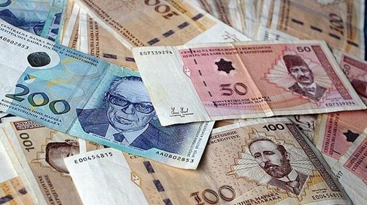 Prosječna neto plata u FBiH u septembru 998 KM, a bruto plata 1.543 KM