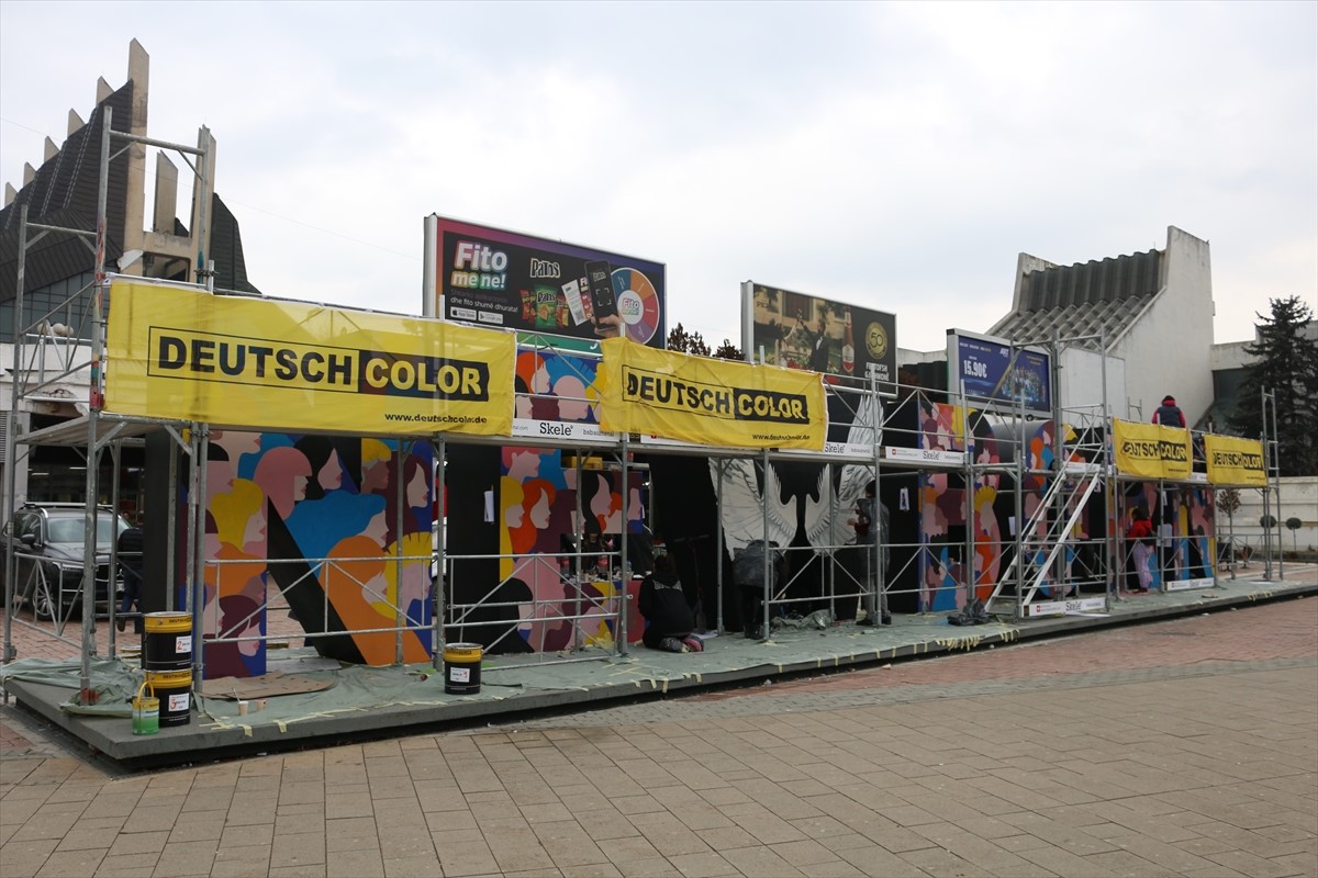 Spomenik nezavisnosti Kosova “NEWBORN” ove godine posvećen osnaživanju žena