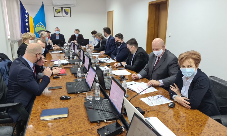 U TK 90 posto osoba preminulih od posljedica COVID-19 nisu bili vakcinisani