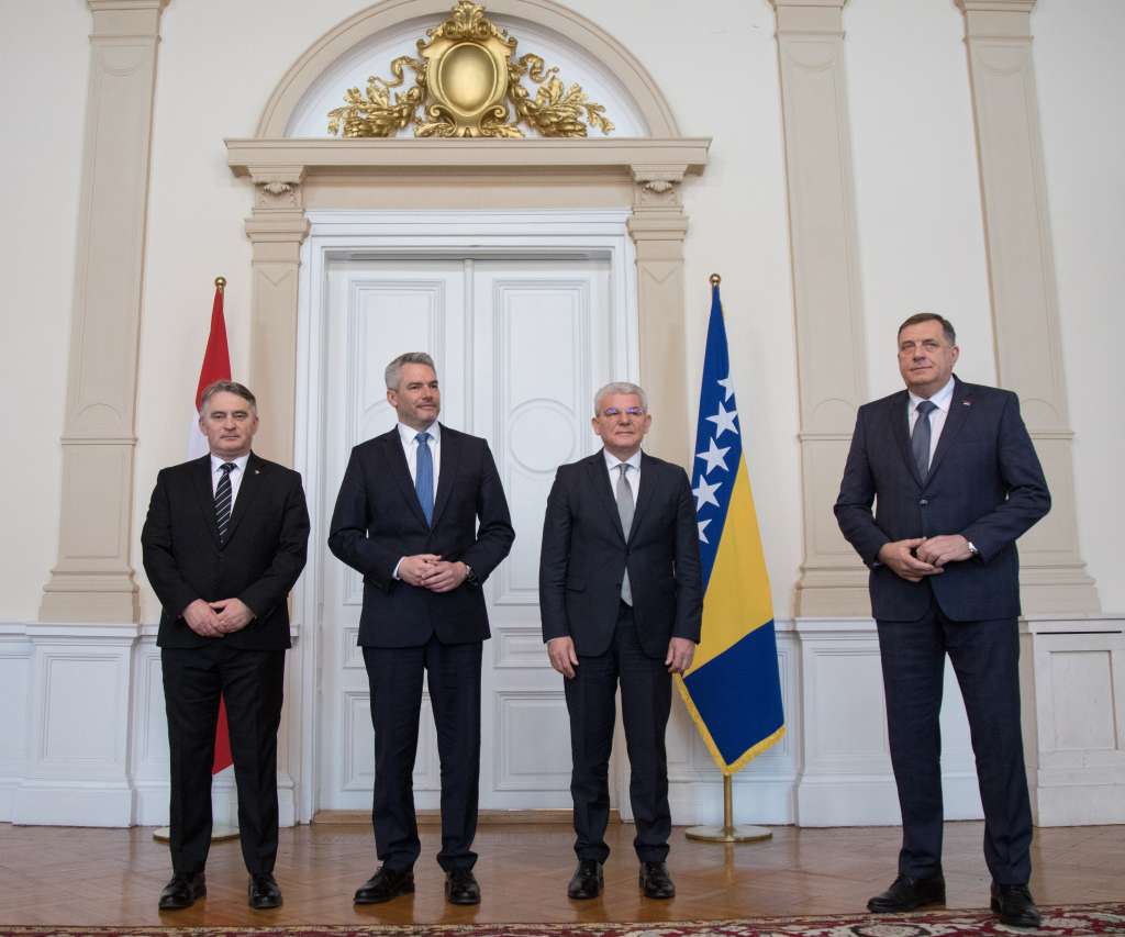"Proširenje EU visoko na agendi uprkos drugim izazovima"