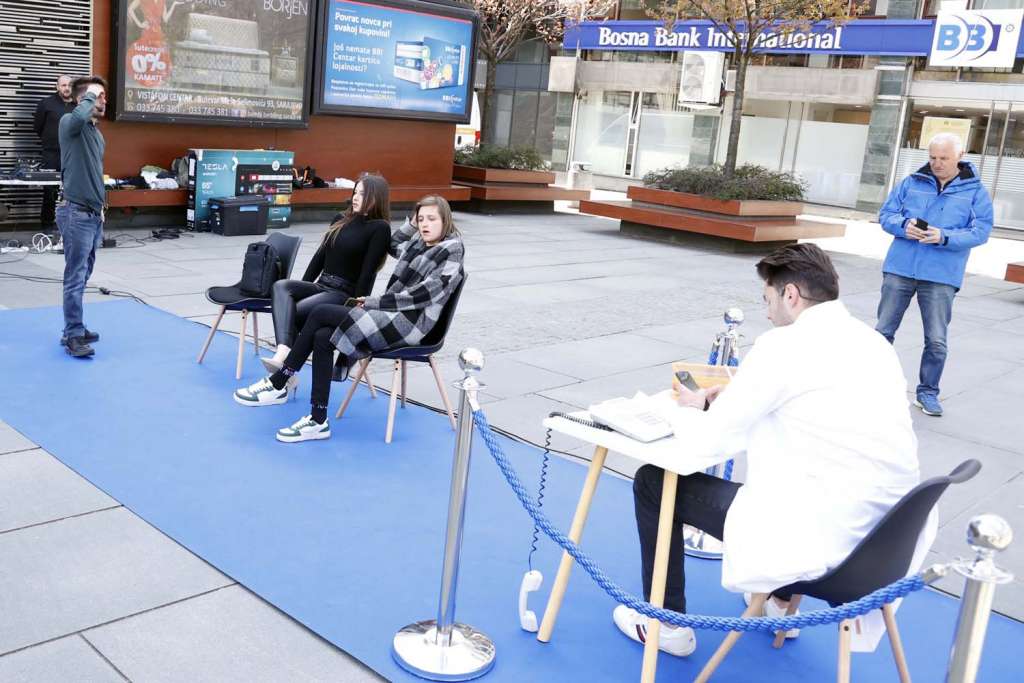 Performansom u Sarajevu upozoreno na loše stanje u zdravstvu