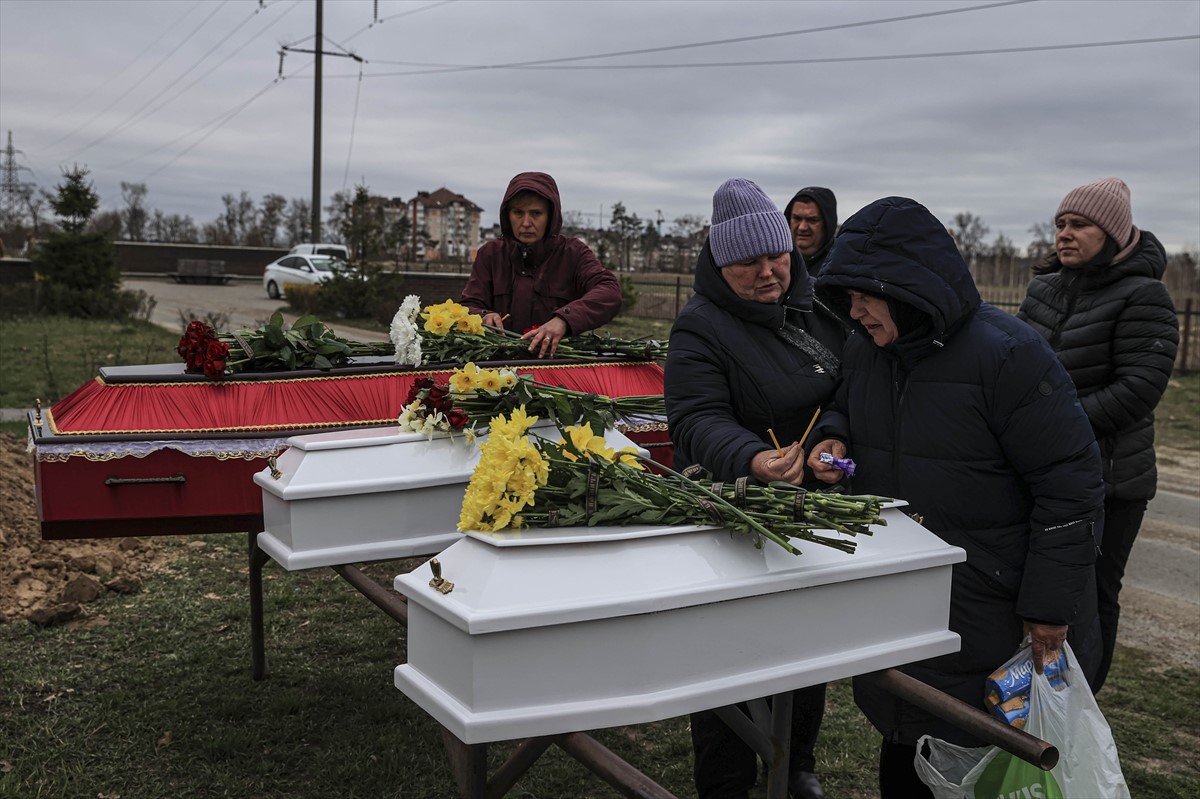 U Buči sahranjena majka i dvoje djece koji su pronađeni u masovnoj grobnici