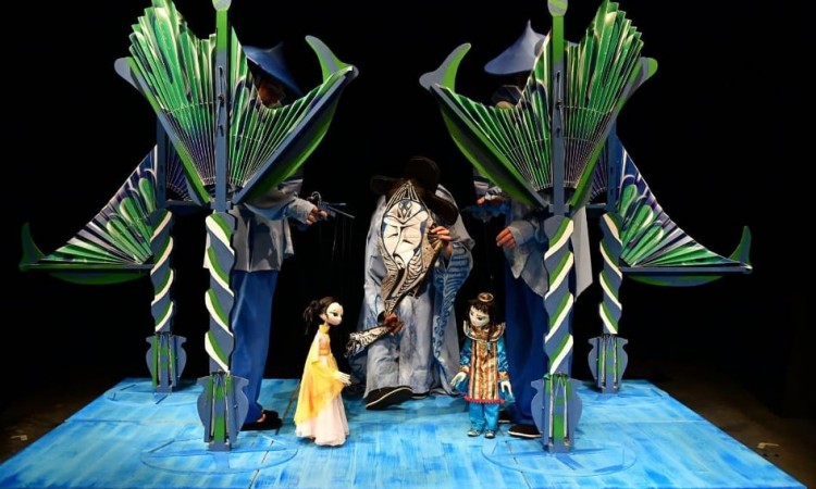 Domaći i inozemni lutkari na Lut festu, Festival otvara predstava 'Robot'