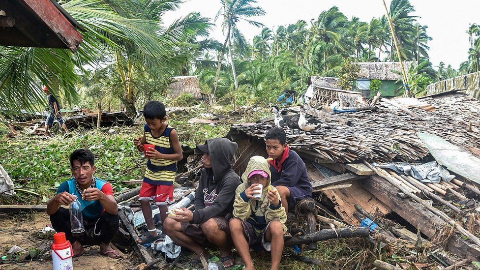 Supertajfun na Filipinima usmrtio 208 osoba