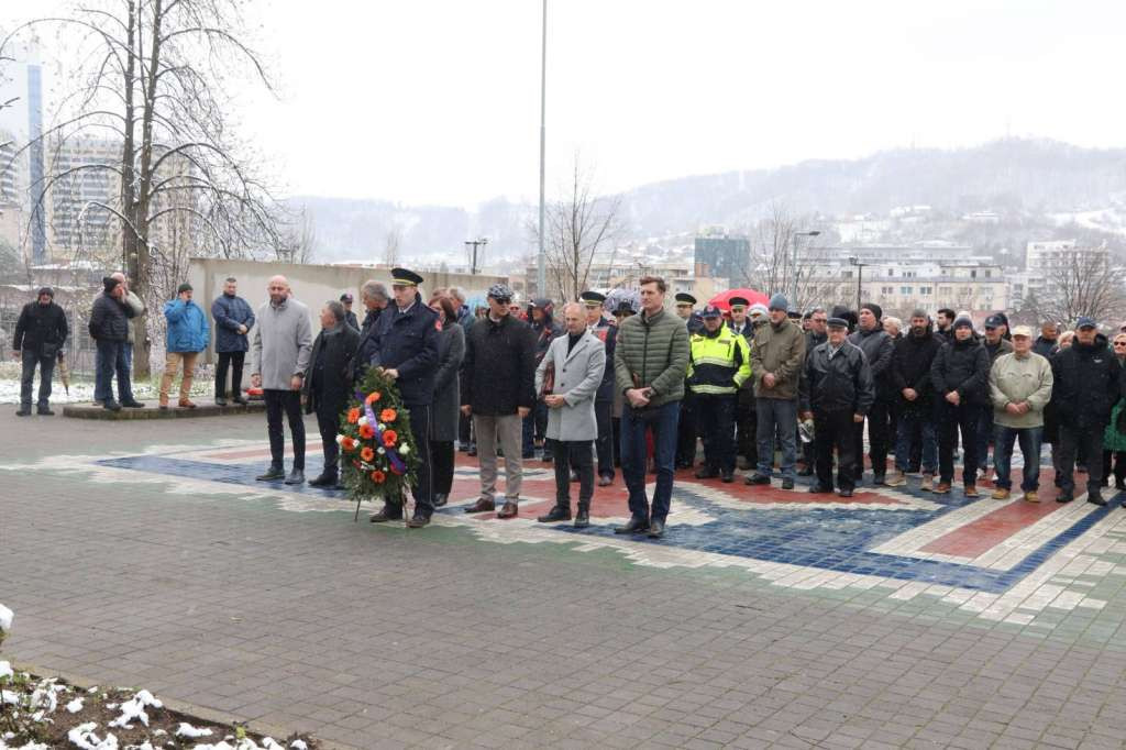 Obilježen dan kada je 1992. donesena jednoglasna odluka o odbrani Tuzle