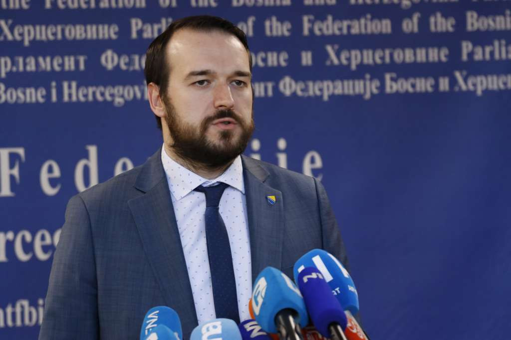 Čavalić: Očekujemo da se pokrenu razgovori o izmjeni Ustava FBiH