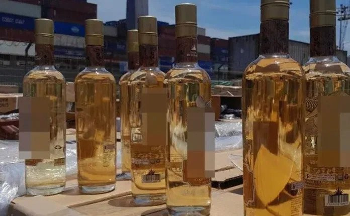 Meksička mornarica zaplijenila boce tekile koje sadrže skoro 10 tona tečnog metha