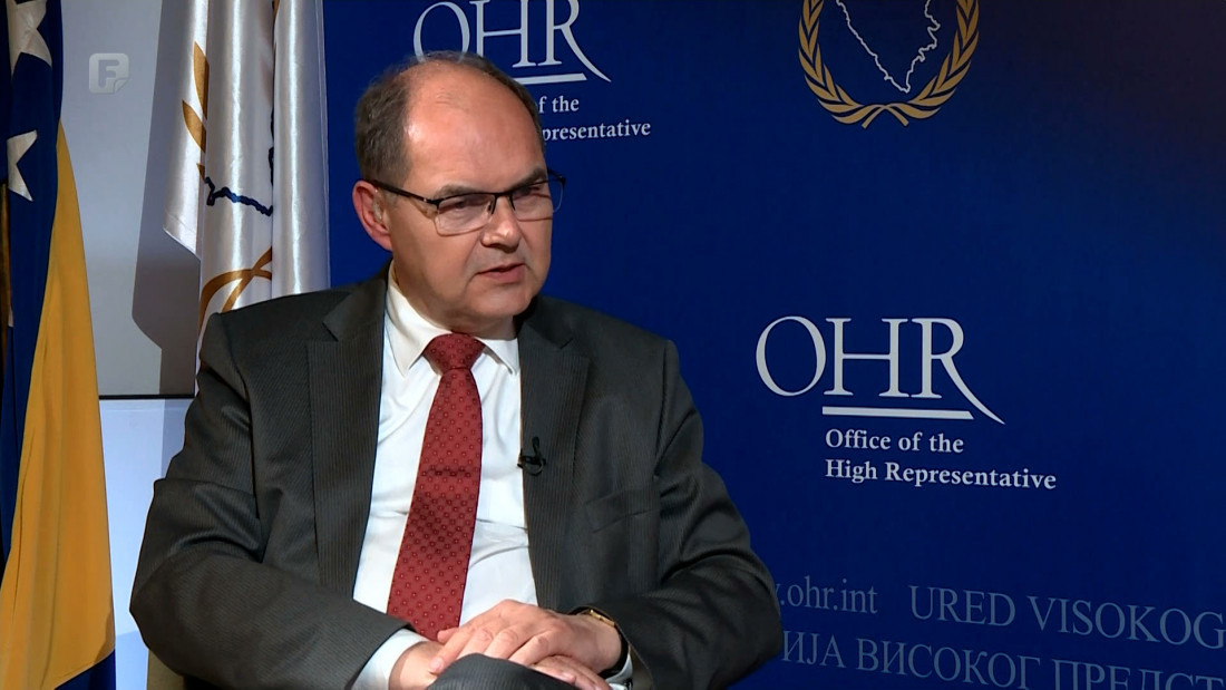 Schmidt: Zakon ne može prijevremeno prekinuti mandat stranih sudija