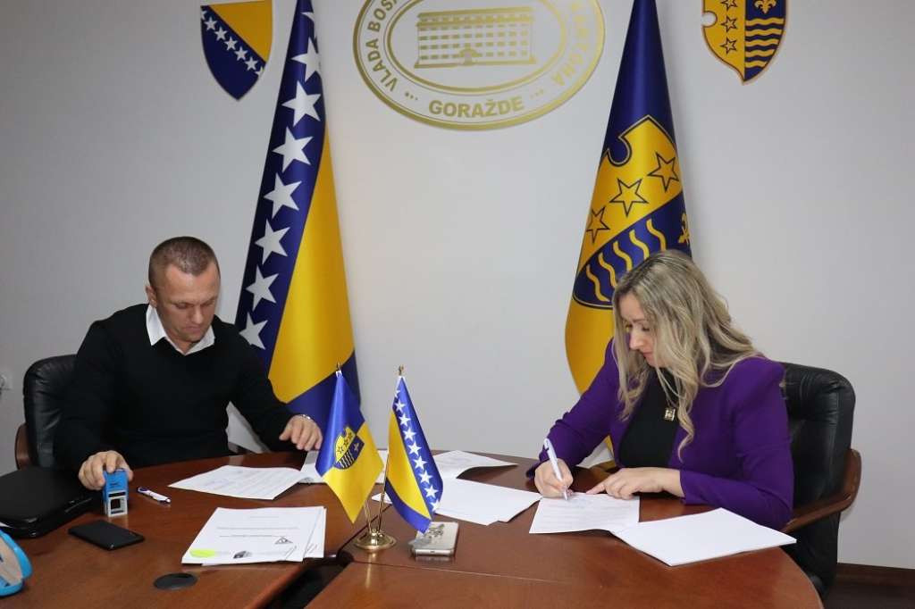 Potpisan kolektivni ugovor za oblast osnovnog odgoja i obrazovanja u BPK Goražde