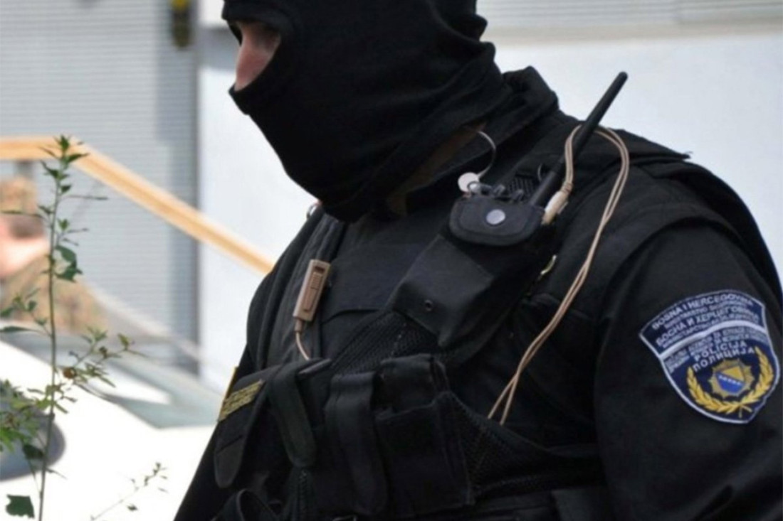 Izuzima se više desetina dosjea iz  Nezavisnog univerziteta Banja Luka