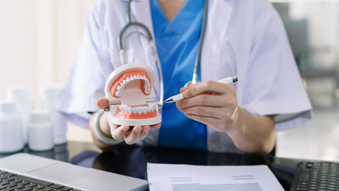 Belgijska službenica otpuštena prvog radnog dana zbog bolesti zuba