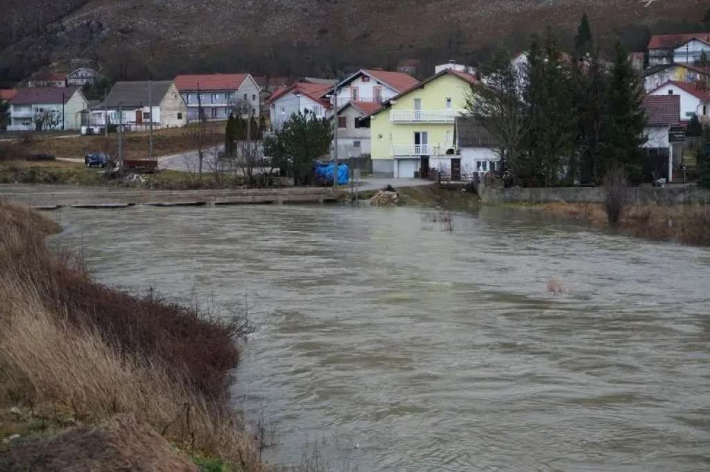Voda i dalje ugrožava pojedina bh. mjesta