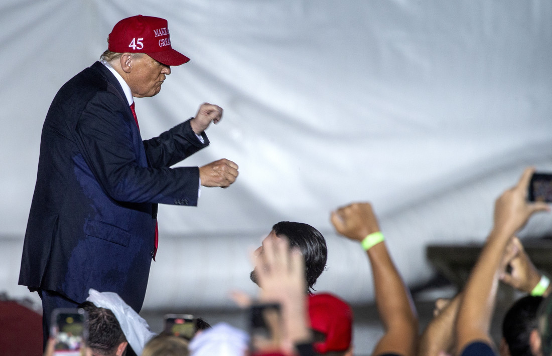 Meta će dozvoliti Trumpu da se vrati na Facebook i Instagram