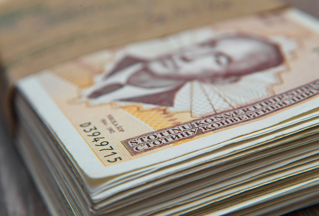 Najniža plata u RS-u u 2023. iznosiće 700 KM