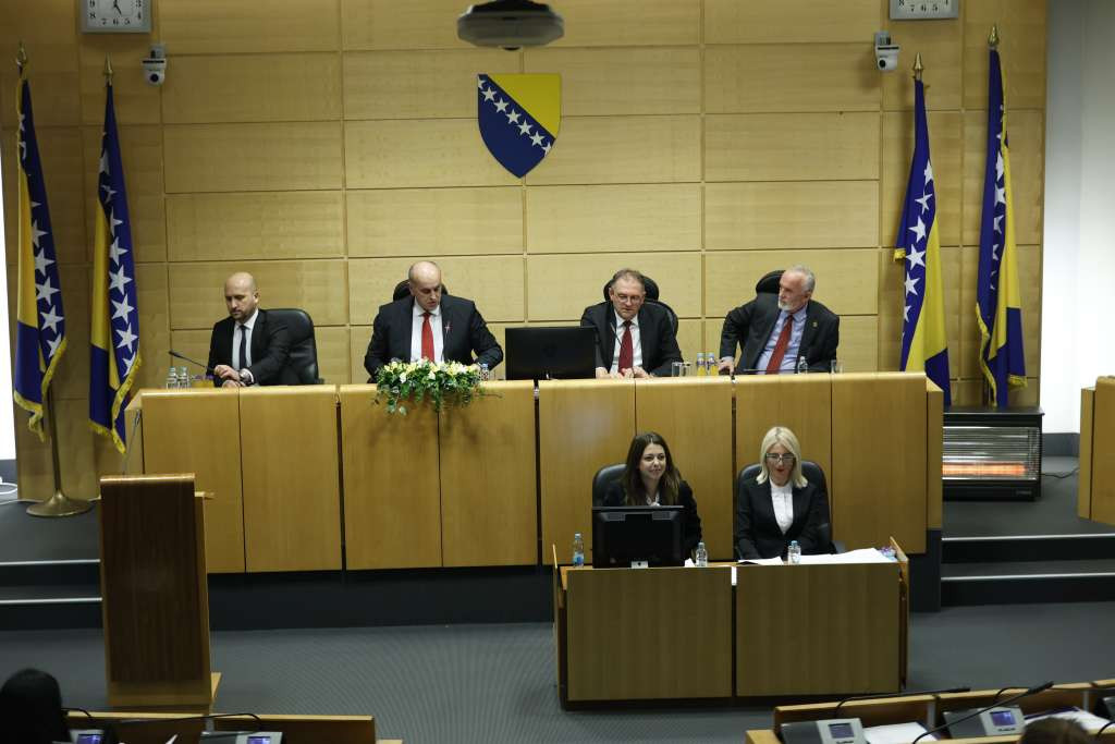 Dvije sjednice Doma naroda danas, budžet FBiH među najavljenim temama