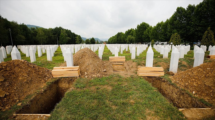 Potočari: I ove godine bit će ukopan brat pored brata, sin pored oca