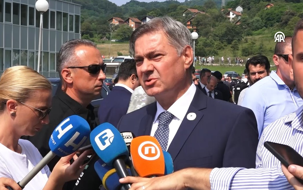 Zvizdić u Potočarima: Genocid u Srebrenici nije stvar bilo čijeg mišljenja, to je historijska činjenica