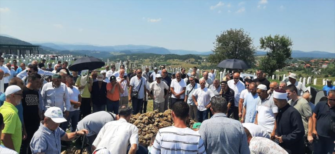 Klanjana dženaza Muji Hadžiomeroviću, predsjedavajućem Kolegija direktora Instituta za nestale BiH
