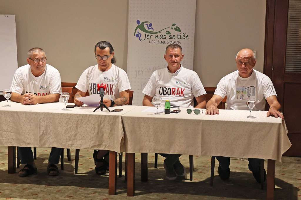 Ukoliko se ne pronađe rješenje za deponiju 'Uborak' sredinom kolovoza slijede blokade