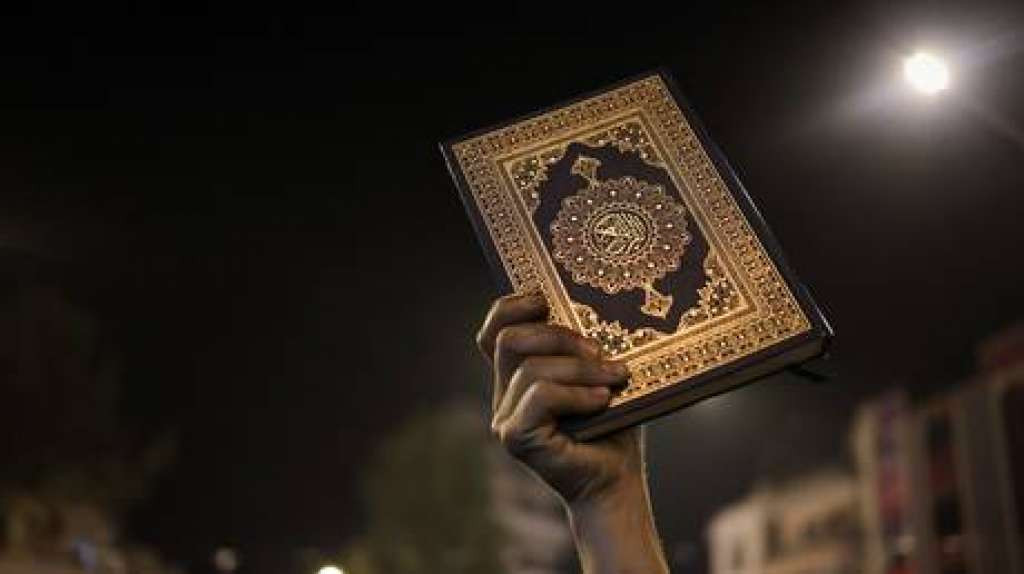 Demonstranti zapalili Kur'an ispred iračke ambasade u Danskoj