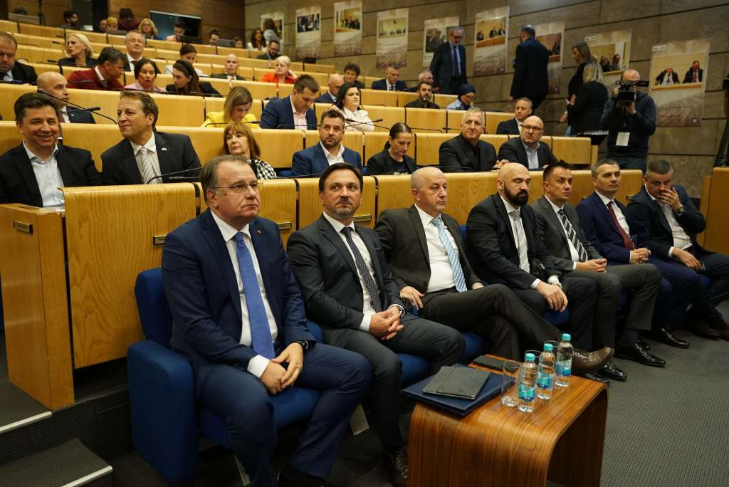 Predstavnički dom Parlamenta FBiH o rebalansu budžeta