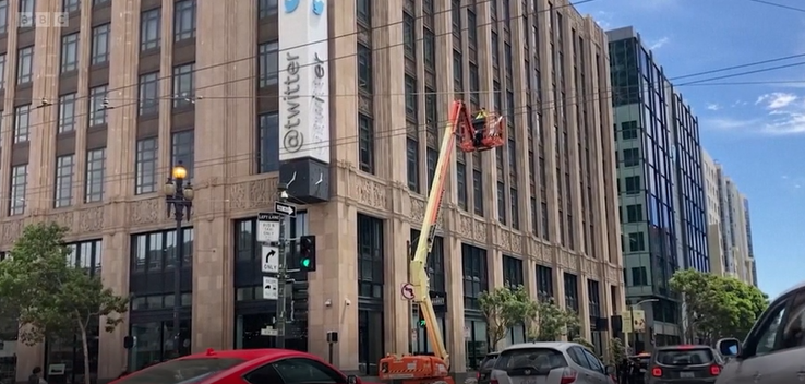 Er: Policija prekinula uklanjanje znaka Twitter u San Franciscu