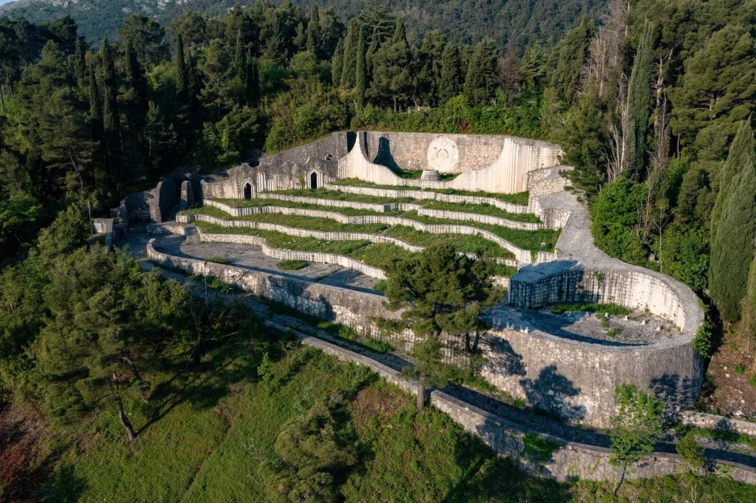 The Guardian i zaštita antifašističkog naslijeđa BiH: Partizansko groblje