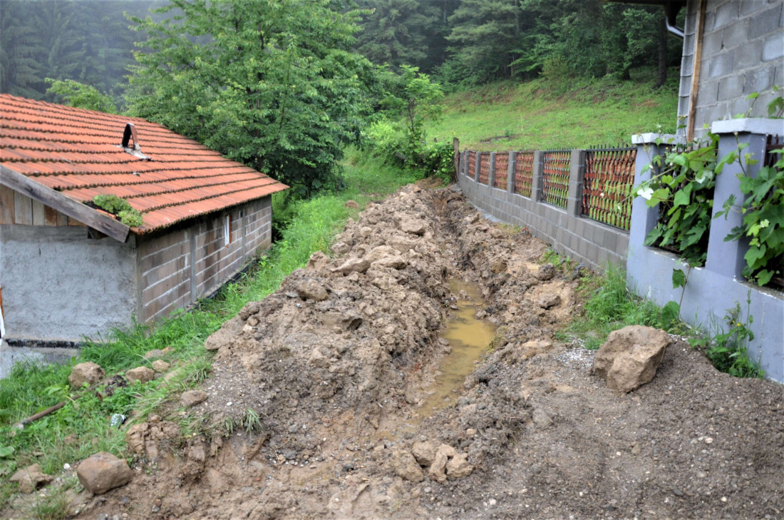 Bećirović traži izdvajanje interventnih sredstava za nevremenom pogođenu Sapnu