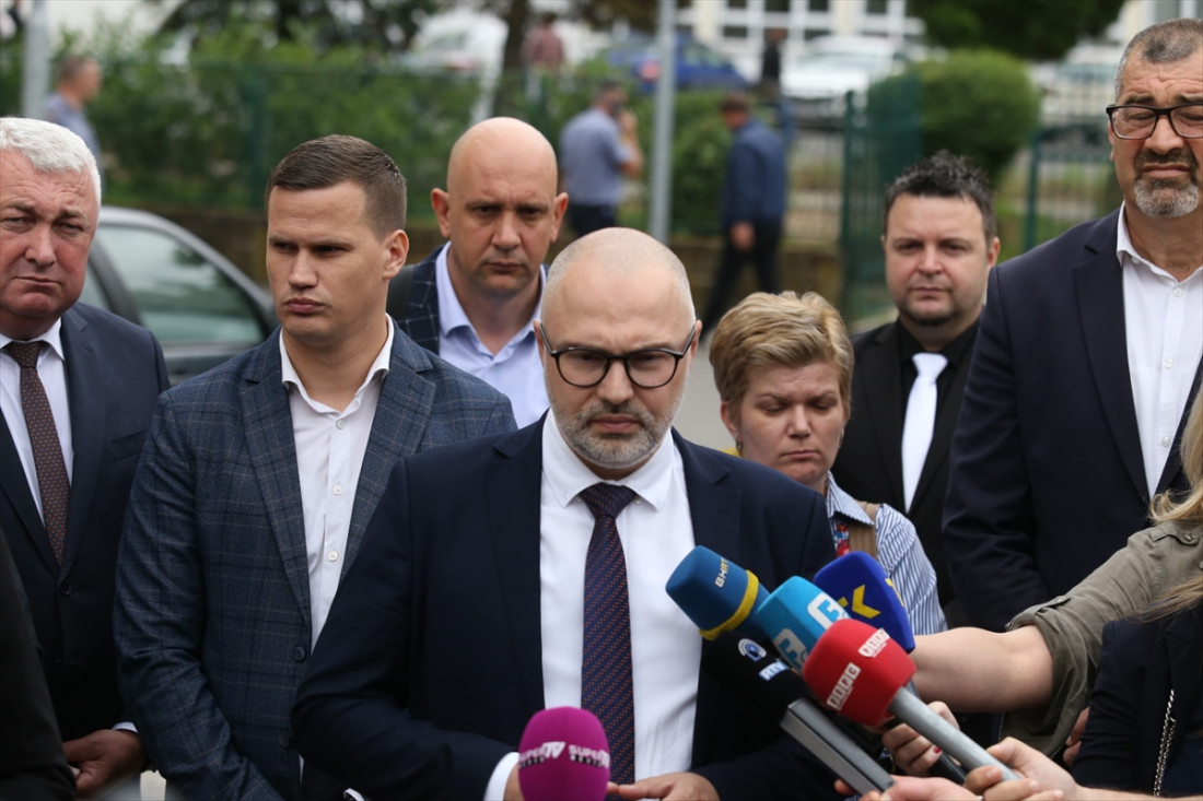 "Završava školska godina u svim školama u TK, treba sačekati kraj istrage"