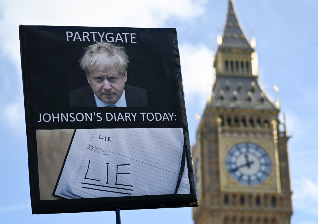 Objavljen izvještaj o "Partygateu": Boris Johnson svjesno obmanuo parlament
