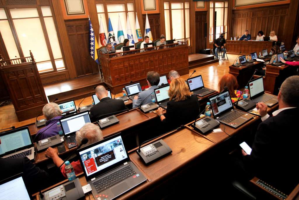 Gradski vijećnici donijeli Odluku o obustavi projekcije sadržaja na fasadi Gradske vijećnice