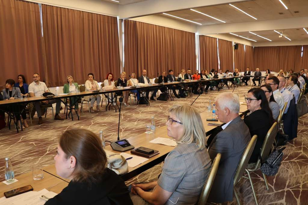 Je li potrebno smanjiti dobnu granicu za kaznenu odgovornost maloljetnika