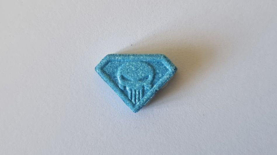 Nakon smrti dvije tinejdžerke njemačka policija upozorava na pojavu ekstazi pilule "Blue Punisher"