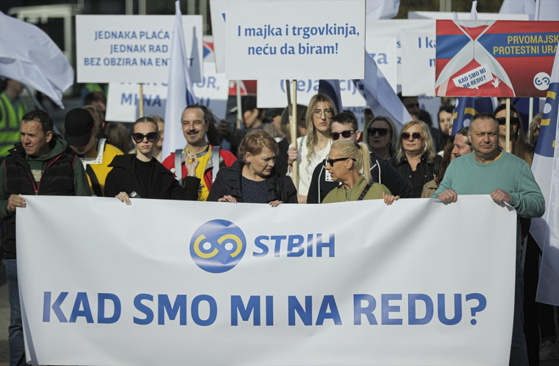 Održani prvomajski protesti Sindikata trgovine BiH: Kada smo mi na redu?