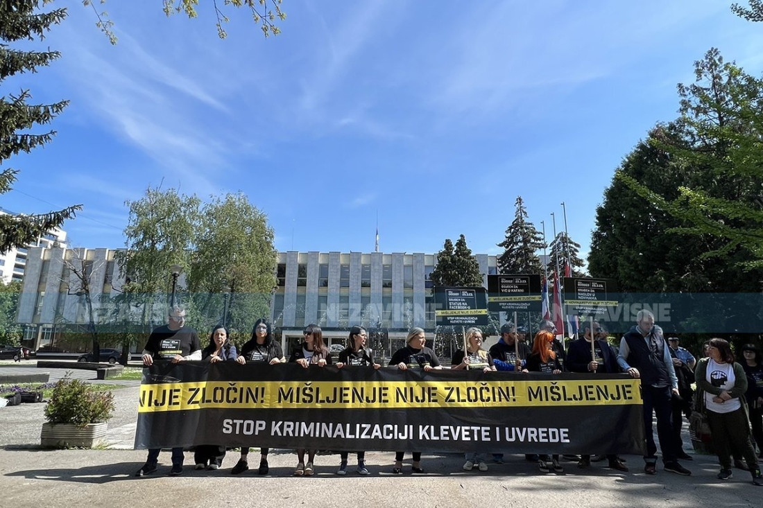 Novinari napustili raspravu o nacrtu zakona kojim se kriminalizuje kleveta
