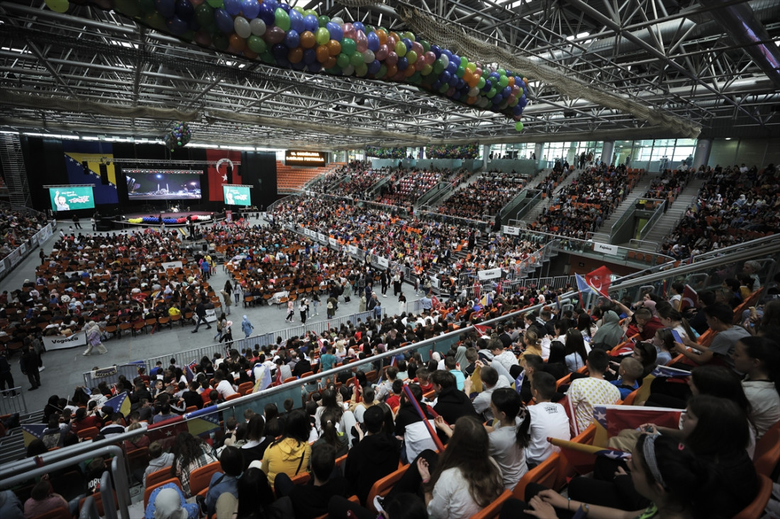 Jubilarni deseti Dječiji festival u Zanici okupio hiljade mališana iz svih dijelova BiH