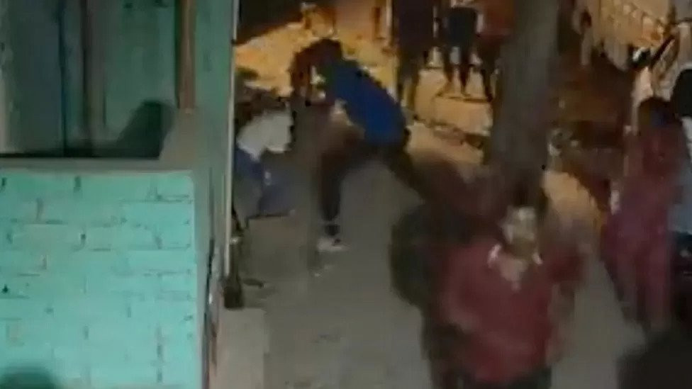 Ubistvo u Delhiju: Indijac priveden nakon što je brutalno ubio djevojku u javnosti